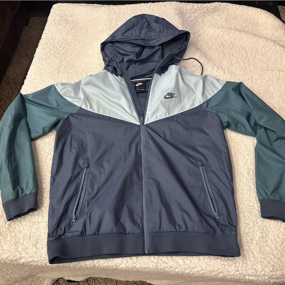 Men’s Nike Windbreaker